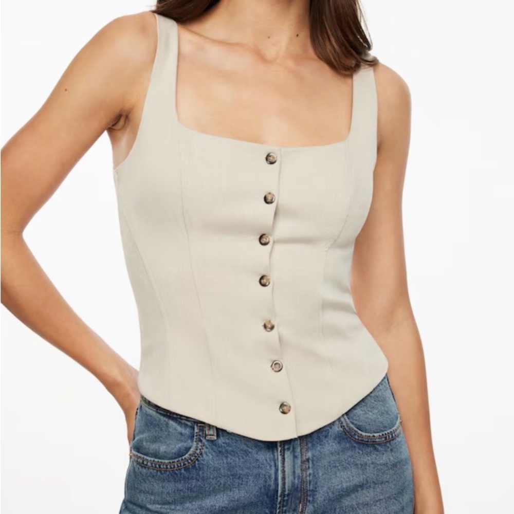 Dynamite Women’s Structured Vest w/ Buttons Beige
